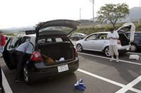 CTは、まさに“身一つ”で参加できる。CTほどお気楽ではないが、GTIカップカーもナンバー付き車両で行われるため、レース後はレースカーに乗って帰れる。ちなみに吉岡の結果は総合8位。1位2位は、いずれもプレスのゴルフV GTIが占め、3位に一般参加者の「ゴルフR32」が入った。