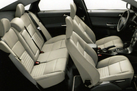 写真は、海外市場モデルのインテリア。