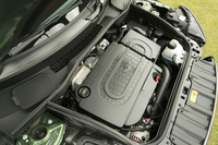 「クーパーSD」に搭載される2リッター直4直噴ディーゼルターボ。143psの最高出力と31.1kgmの最大トルクを発生する。
    