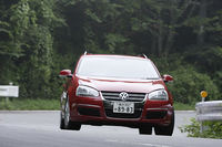 フォルクスワーゲン・ゴルフヴァリアントTSIコンフォートライン（FF/2ペダル6MT）【ブリーフテスト】の画像