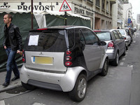 【写真4】「スマート」＆目立つ角地という最強コンビ。客がつくのは早そう。
    