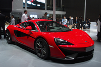 「マクラーレン540Cクーペ」。最もベーシックなマクラーレンという位置付け。