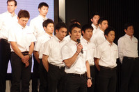 「レイホール・レターマン・ラニガン・レーシング」からインディカー・シリーズに参戦する佐藤琢磨も姿を見せた。インディ・ジャパンが開催されない今年は、フォーミュラ・ニッポンにスポット参戦することも決定している（チーム等は未定）。