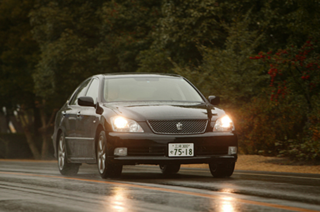 【スペック】全長×全幅×全高＝4840×1780×1470mm/ホイールベース＝2850mm/車重＝1560kg/駆動方式＝FR/2.5リッターV6DOHC24バルブ（215ps/6400rpm、26.5kgm/3800rpm）/車両本体価格＝367万5000円（テスト車＝454万5450円）