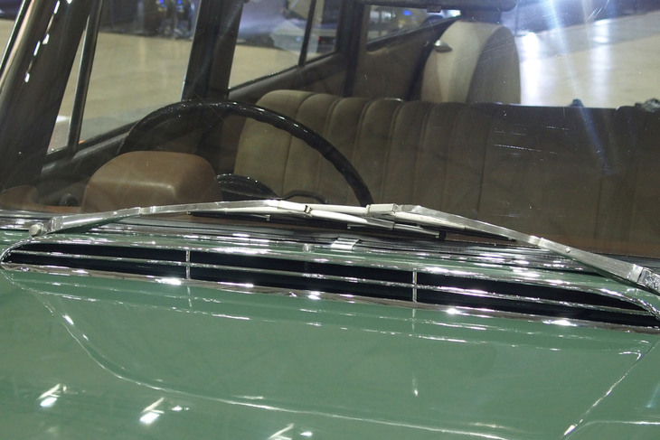 メルセデス・ベンツ230Sユニバーサル（1966年）／シルバースター