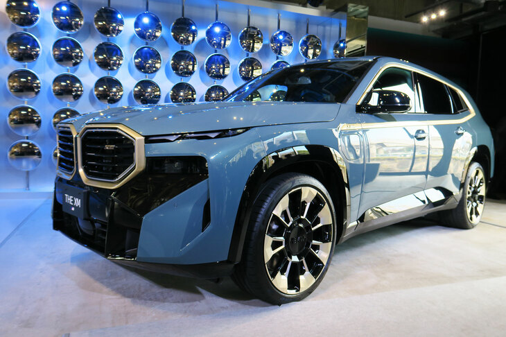 BMW XM（エクステリア）