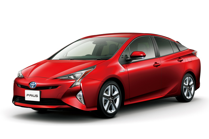 今をときめく「TNGA」の第1弾モデルとして、2015年に登場した4代目「プリウス」。40km/リッターを超えるカタログ燃費と、アグレッシブすぎるデザインが話題を呼んだ。