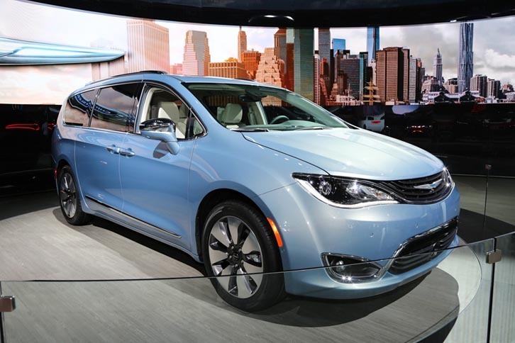 クライスラー・パシフィカ ハイブリッド