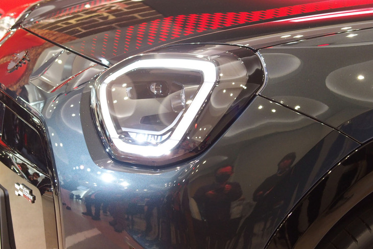 MINIジョンクーパーワークス エースマンE（ヘッドランプ）