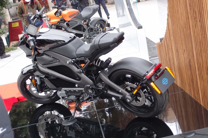 ハーレーダビッドソン・ライブワイヤー