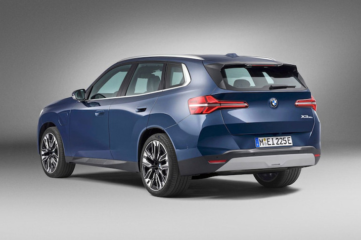 第4世代へと生まれ変わった「BMW X3」。がっしりと堅固なイメージのエクステリアは強烈な存在感を放つ。