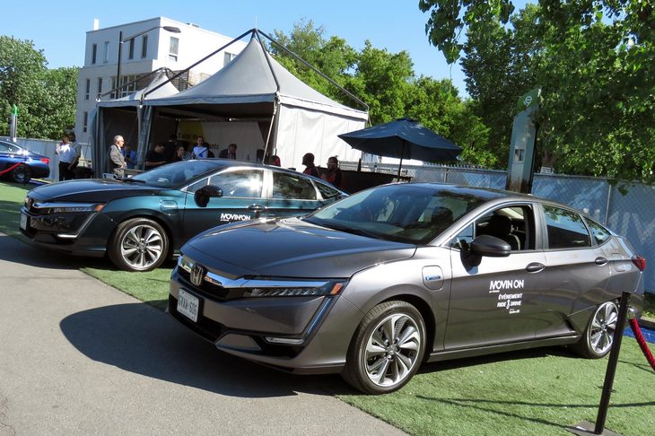 カナダにて、ミシュランが主催した環境イベント「Movin'On」で“チョイ乗り試乗”した「クラリティPHEV」。北米では「レジェンド」も「NSX」もアキュラブランドの取り扱いとなるため、クラリティPHEVは「シビック タイプR」と並ぶホンダの最高級車となる。