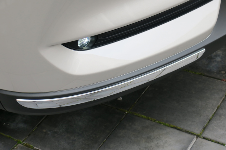 マツダCX-8 XDエクスクルーシブモード（バンパーガーニッシュ）