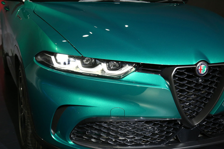 アルファ・ロメオ・トナーレ（ヘッドランプ）