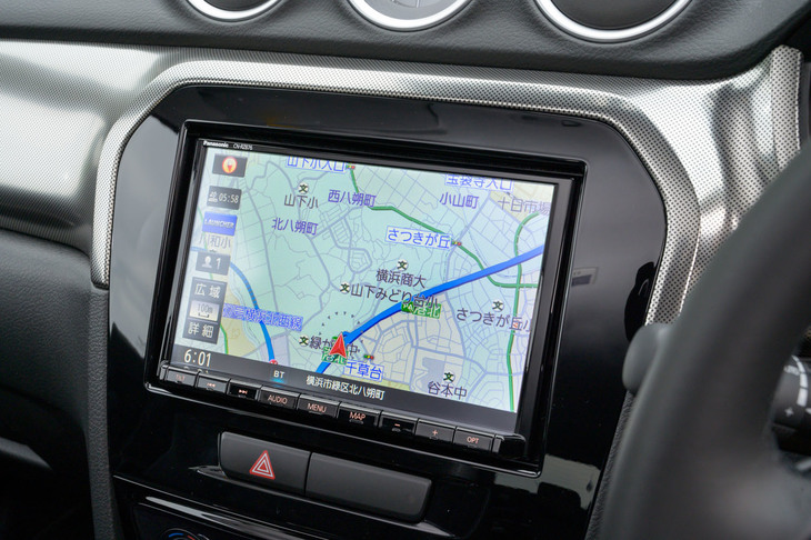 ちょっと気になったのがインフォテインメントシステム。日本生産のスズキ車には、SDLやApple CarPlay、Android Autoに対応する新世代のメモリーナビゲーションが搭載されているのだが、海外生産の「エスクード」では、採用がむずかしいのかもしれない。