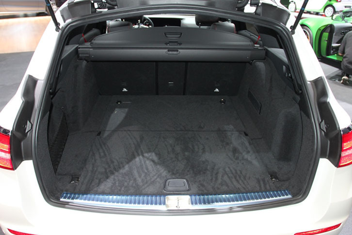 メルセデスAMG E43 4MATICエステート（インテリア）