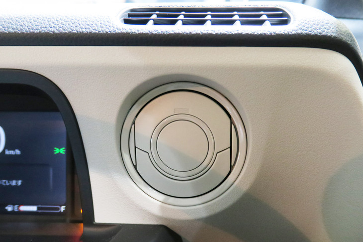 ホンダN-BOX（エアコン吹き出し口）