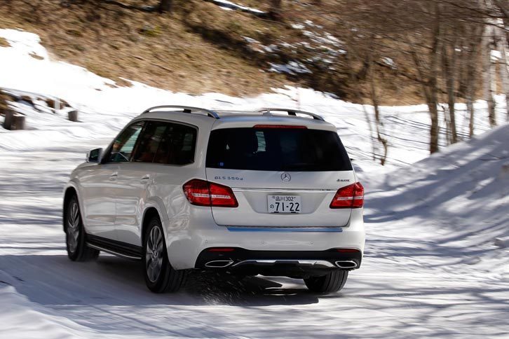 設定されるボディーカラーは全6色。試乗車のは有償のメタリックカラー「ダイヤモンドホワイト」。