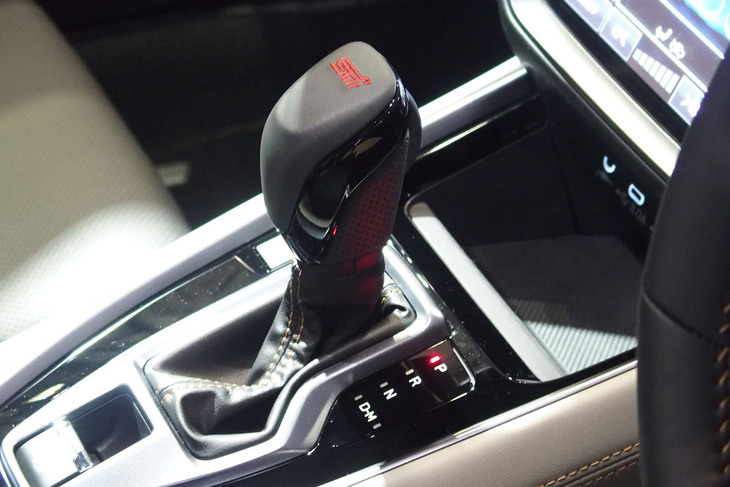 レヴォーグ レイバックSTIパフォーマンス