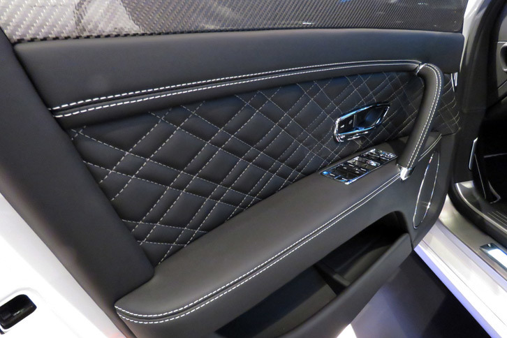 ベントレー・フライングスパーV8 Sストラトゥスエディションbyマリナー（ドアインナーパネル）