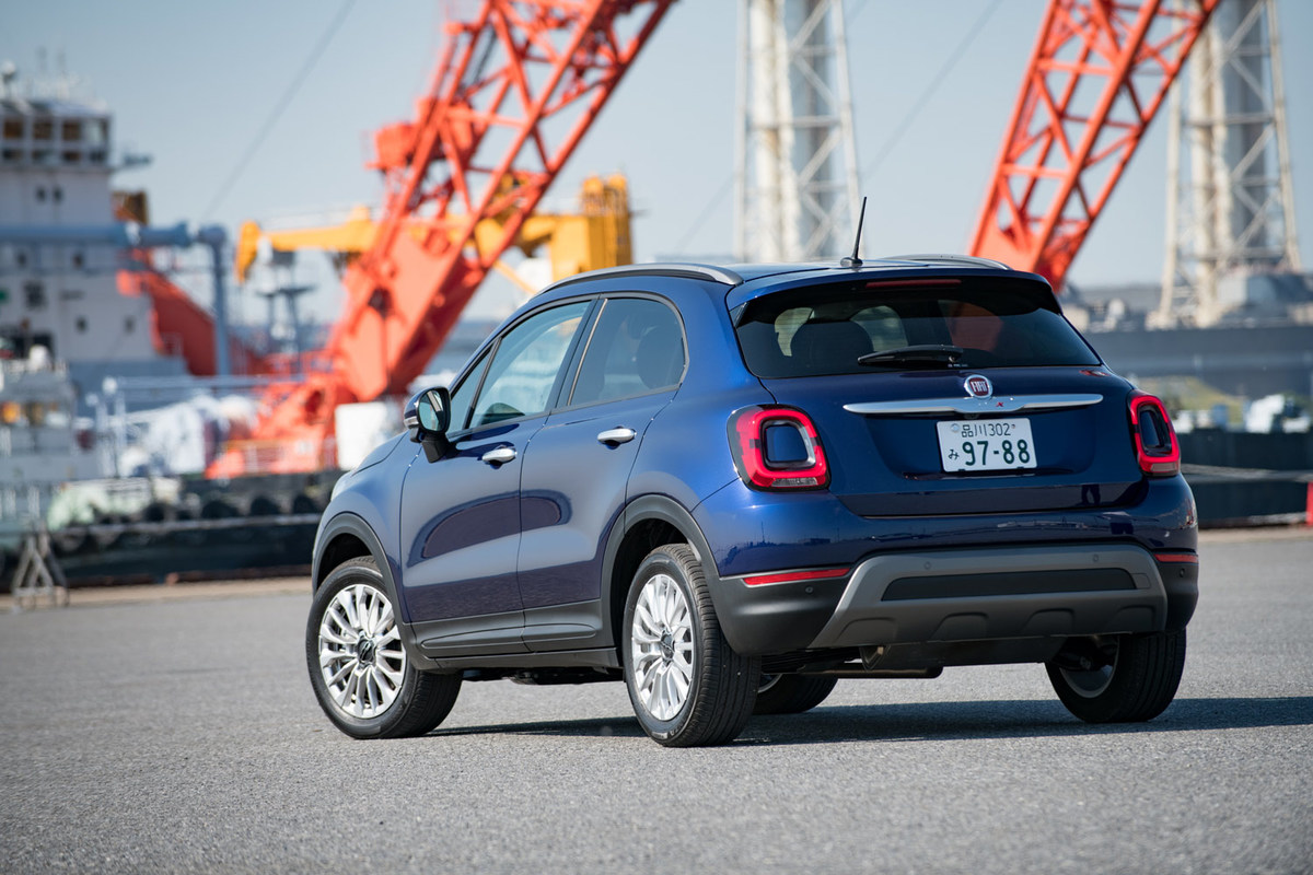 FIAT500Xクロス 純正タッチスクリーンモニター【パスコード無し】送料無料 フィアット、500Xに7インチ大型タッチパネルモニター採用|【業界