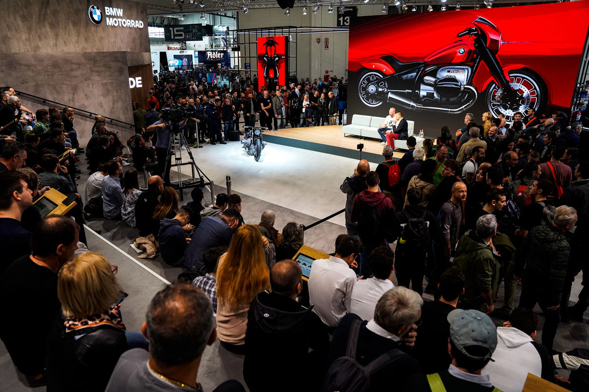 第606回 世界最大のバイクショー Eicma を取材 現地で感じた 変化の兆し とは エディターから一言 Webcg 第606回 世界最大のバイクショー Eicma を取材 現地で感じた 変化の兆し とは エディターから一言 Webcg