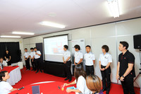 初めての女性限定のレッスンとあって、インストラクターも緊張している様子。