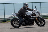 トライアンフ・スピードトリプル1200RR