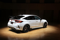 2022年9月に発売される予定の新型「シビック タイプR」。1997年に登場した最初のモデルから数えて、6世代目にあたる。