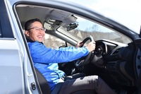 ＜プロフィール＞
	1990年入社。内装設計部門でエアバッグのシステム開発に携わる。1995～99年は米国のSIA（スバル オブ インディアナ オートモーティブ）の技術駐在員として現地調達化を担当。2004年、内装設計2課長として空調およびインストゥルメントパネル設計を担当。2008年から設計品質管理部でスバル車全体の開発の取りまとめに携わり、2014年に商品開発本部PSM（プロジェクト シニア マネージャー）、続いてPGMに就任、新型「インプレッサ」および「XV」の開発を率いる。