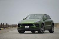 
	2013年11月に世界初公開されたポルシェのSUV「マカン」。そのマイナーチェンジモデルは、2018年7月の上海モーターショーでデビューした。国内では2019年夏に発売される。
	