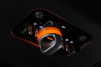 オーバーヘッドコンソールもご覧のとおりだ。