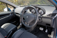 プジョー207Cielo（FF/4AT）／207GT（FF/5MT）【試乗記】の画像