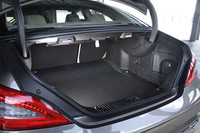 トランクスペースは通常時で520リッター（VDA方式）を確保する。