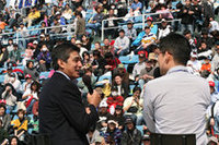 スーパーアグリF1チーム壮行会で、07年シーズンの抱負を熱く語る鈴木亜久里代表。