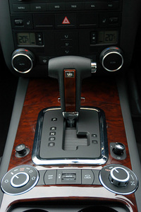 フォルクスワーゲン・トゥアレグ V8（6AT）【ブリーフテスト】の画像