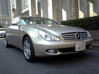 【スペック】
CLS350：全長×全幅×全高＝4915×1875×1405mm／ホイールベース＝2855mm／車重＝1730kg／駆動方式＝FR／3.5リッターV6DOHC 24バルブ（272ps/6000rpm、35.7kgm/2400〜5000rpm）／価格＝850万5000円