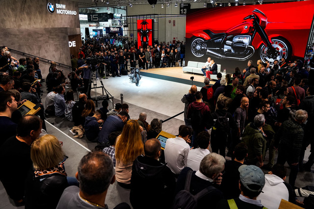 第606回 世界最大のバイクショー Eicma を取材 現地で感じた 変化の兆し とは エディターから一言 Webcg