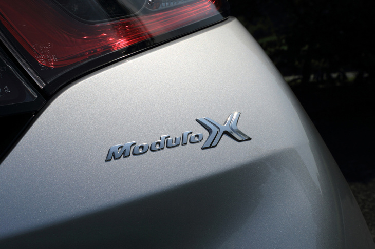 「S660モデューロX」は台数限定の特別仕様車ではなく、カタログモデルとして販売されている。