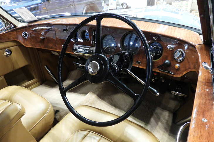 ロールス・ロイス・シルバークラウドIIIフライングスパー バイ マリナー パークウォード（1966年／STRAD＆Co.）