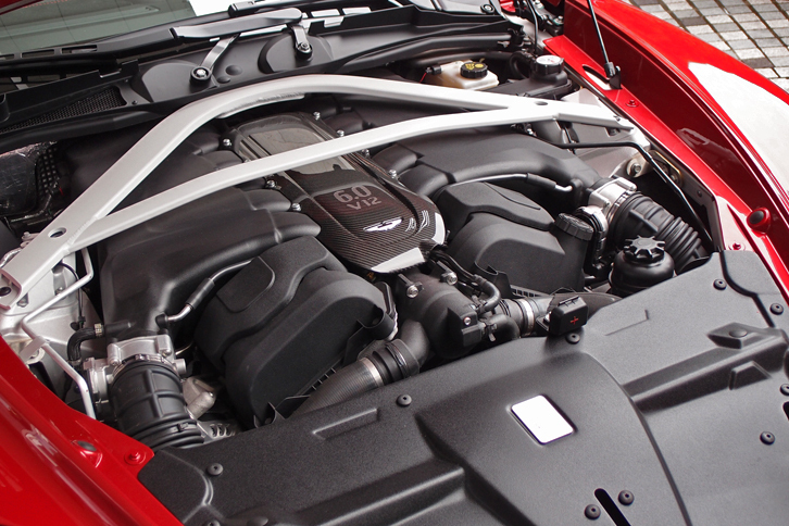 ヴァンキッシュ ザガート（12気筒エンジン）