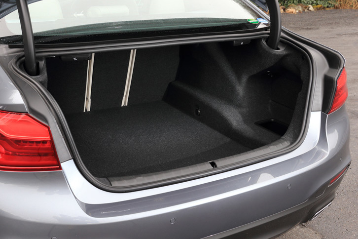 トランクルームの容量は530リッター。開口部を広げるなどして積載性も改善している。