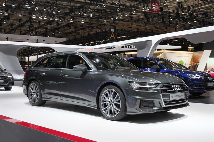 アウディA6アバント