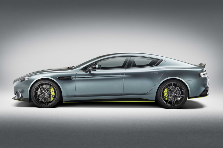 4ドアのハイパフォーマンスサルーン「ラピードAMR」。このEVバージョンは2019年にも登場する。