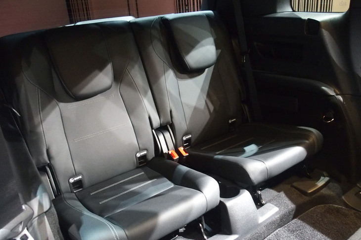 メルセデス・ベンツEQB350 4MATIC（3列目シート）