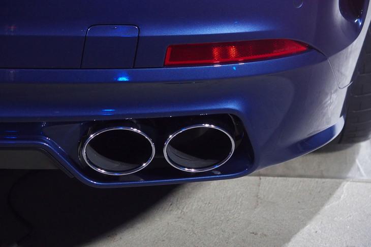 BMWアルピナB4グランクーペ（テールパイプフィニッシャー）