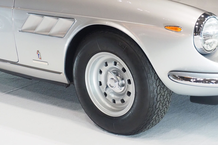 フェラーリ330GTC