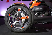 BRPから三輪モーターサイクル「カンナム・ライカー」が登場の画像