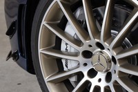 「マットテックゴールド」のカラーリングが採用された19インチホイールは「エディション1」の専用装備アイテム。