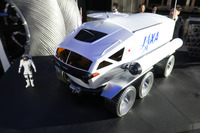 オールジャパンで目指すは月！ トヨタとJAXAとブリヂストンが月面自動車の開発に挑む